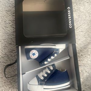 Blue infant converse size 1 (0-3) months